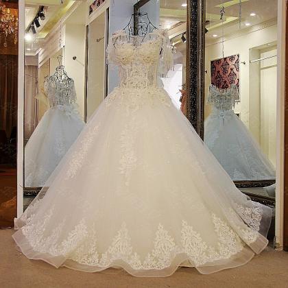 Luxury Ball Gown Wedding Dresses Short Sleeve Lace..