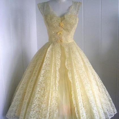 1950s Vintage Ball Gown Homecoming Dresses V Neck..