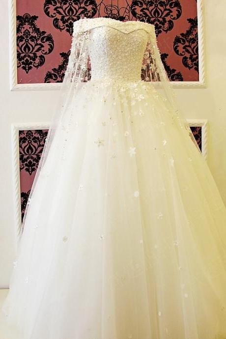 Luxury Ball Gown Wedding Dresses Sheer Long Sleeve Handmade Flowers Pearls Lace Up Bridal Gowns